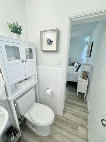 1130 NE 18th Avenue 2, Fort Lauderdale, FL 33304