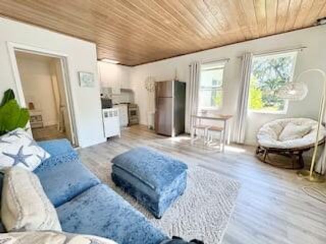 1130 NE 18th Avenue 2, Fort Lauderdale, FL 33304
