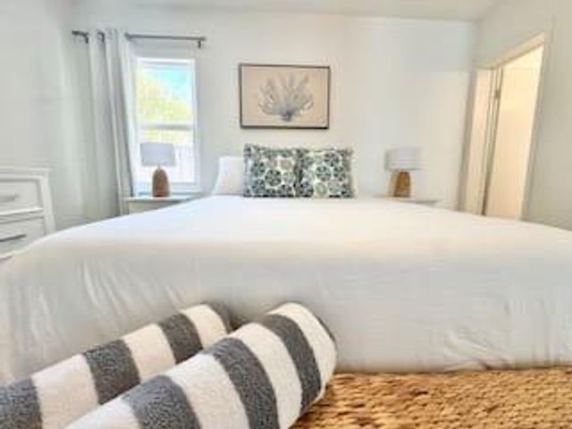 1130 NE 18th Avenue 2, Fort Lauderdale, FL 33304