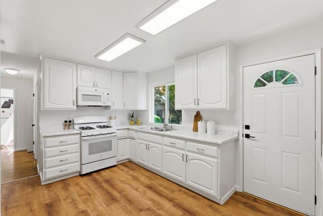 Waddington Avenue, Sunnyvale, CA 94085