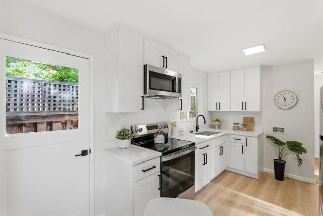 Waddington Avenue, Sunnyvale, CA 94085