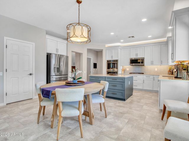 5639 W BONANZA Lane, Phoenix, AZ 85083