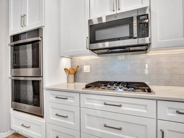 5639 W BONANZA Lane, Phoenix, AZ 85083