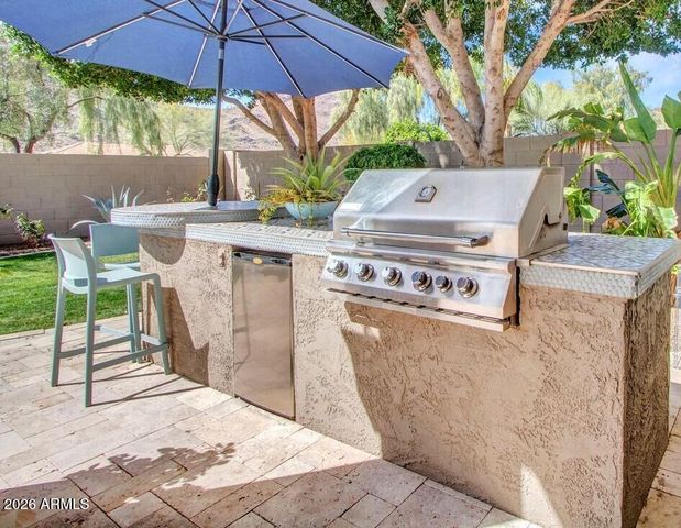 5639 W BONANZA Lane, Phoenix, AZ 85083