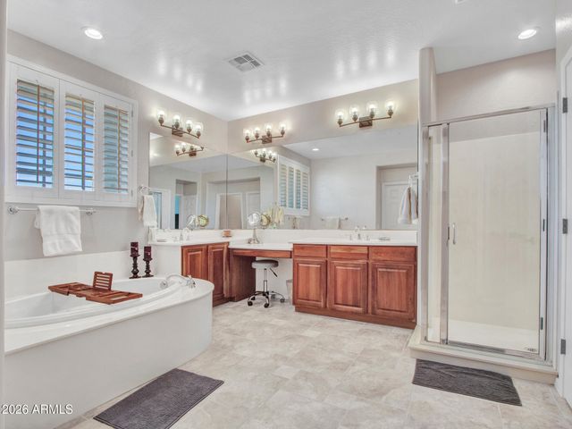 5639 W BONANZA Lane, Phoenix, AZ 85083