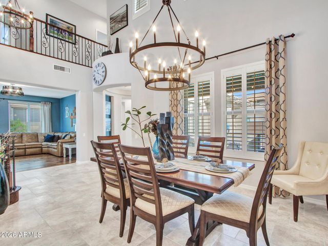 5639 W BONANZA Lane, Phoenix, AZ 85083