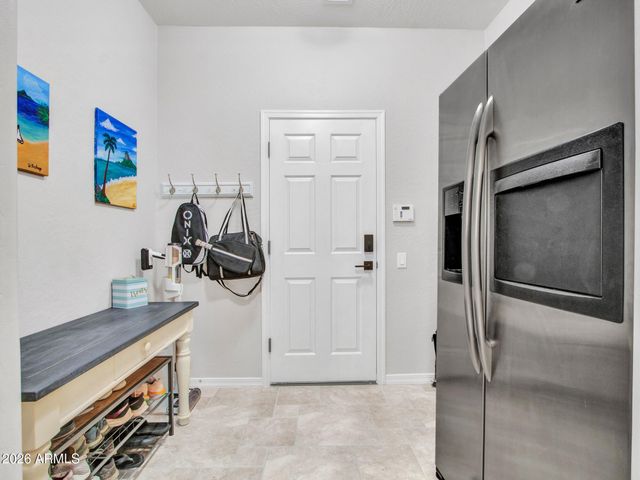 5639 W BONANZA Lane, Phoenix, AZ 85083