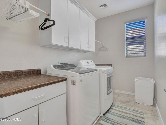 5639 W BONANZA Lane, Phoenix, AZ 85083