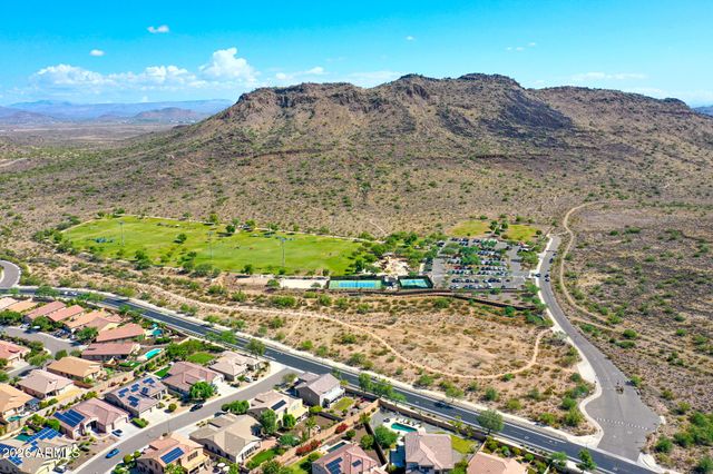 5639 W BONANZA Lane, Phoenix, AZ 85083