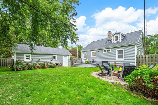 4604 Cleveland Avenue, Stevensville, MI 49127