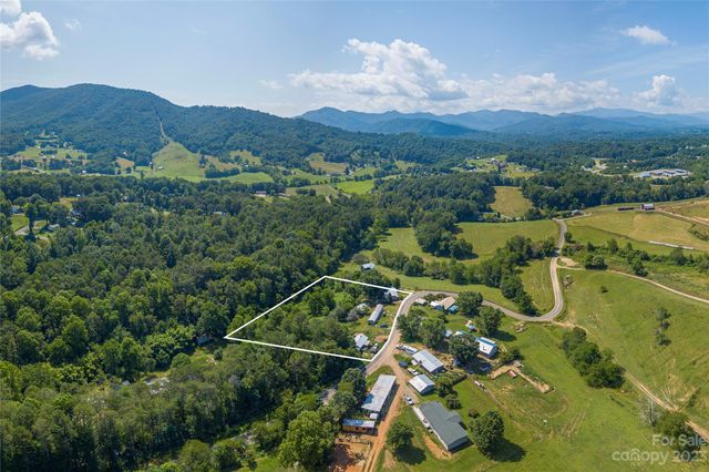 492, 518 and 524 Scruggs Circle, Canton, NC 28716