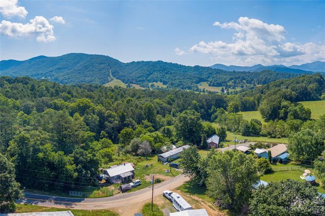 492, 518 and 524 Scruggs Circle, Canton, NC 28716