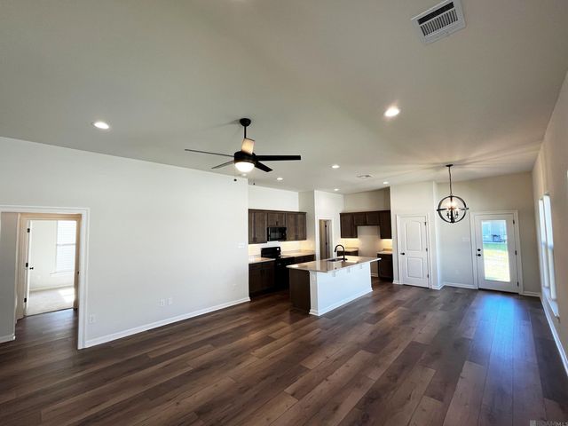 2198 Sherri's Way, Port Allen, LA 70767