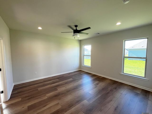 2198 Sherri's Way, Port Allen, LA 70767