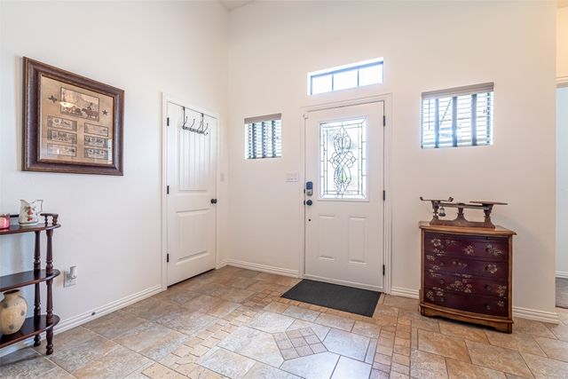 1305 E Apache Trail, Granbury, TX 76048