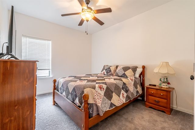 1305 E Apache Trail, Granbury, TX 76048