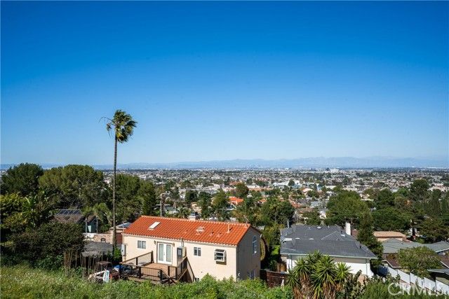 2067 Glentree, Lomita, CA 90717