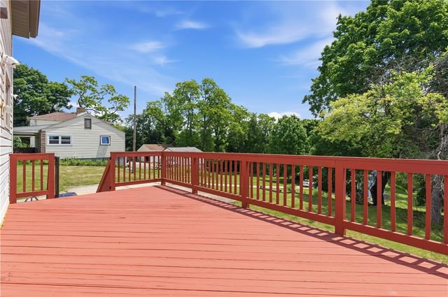 160 Renfer St, Ross Twp, PA 15237
