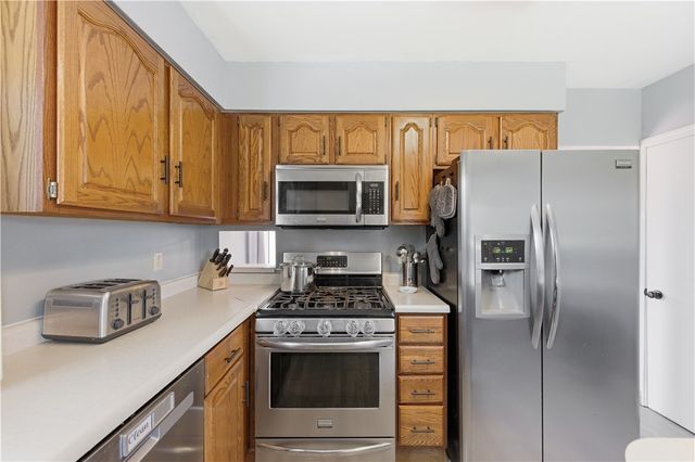 160 Renfer St, Ross Twp, PA 15237