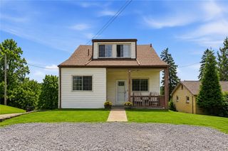 160 Renfer St, Ross Twp, PA 15237
