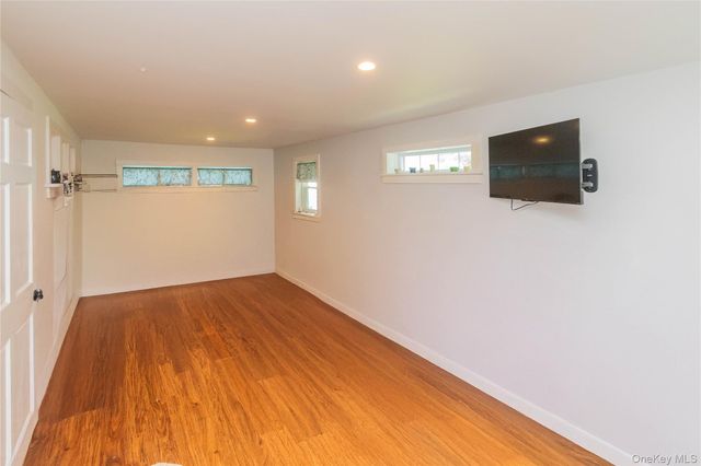 513 Roberts Court, Hurley, NY 12443