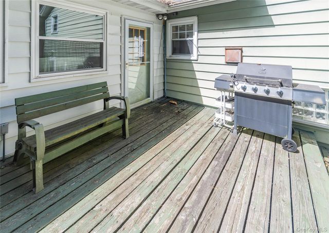 513 Roberts Court, Hurley, NY 12443