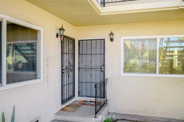 198 W Elmwood, Burbank, CA 91502