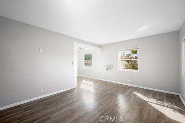 198 W Elmwood, Burbank, CA 91502