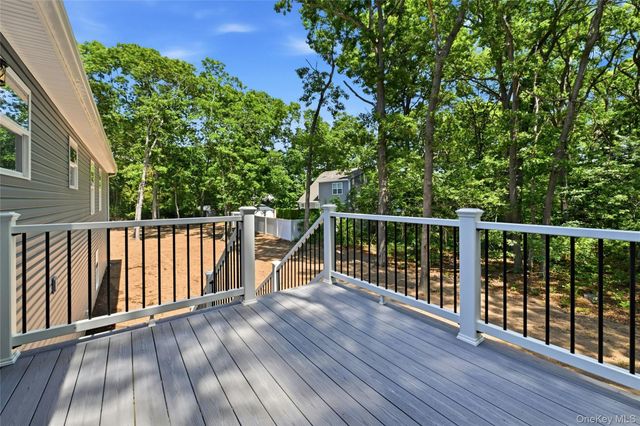 37 2nd Street, Moriches, NY 11955