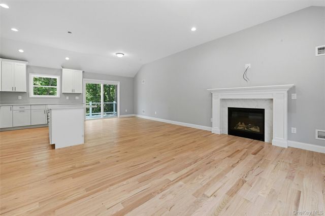 37 2nd Street, Moriches, NY 11955