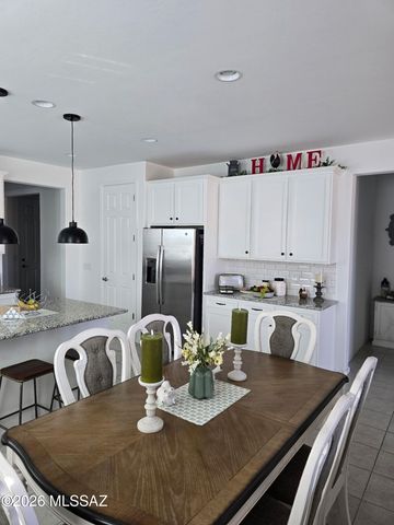 6705 E Via Arroyo Largo, Tucson, AZ 85756