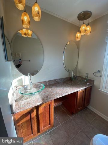 7304 MALLORY CIR, Alexandria, VA 22315