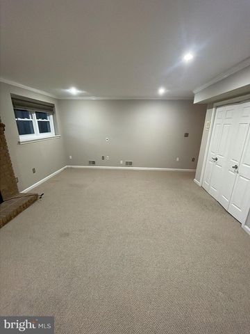 7304 MALLORY CIR, Alexandria, VA 22315