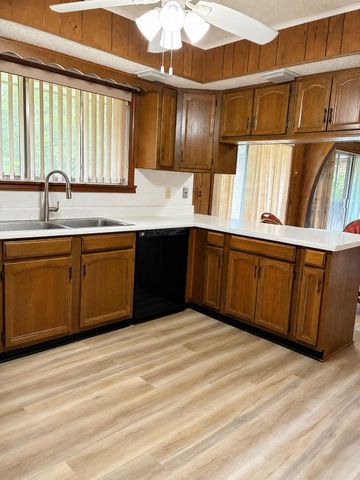 475 Eissman, Leesville, LA 71446