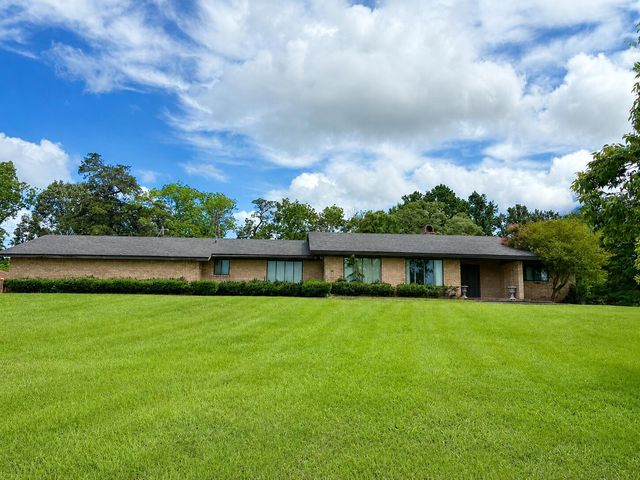 475 Eissman, Leesville, LA 71446