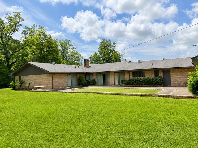 475 Eissman, Leesville, LA 71446