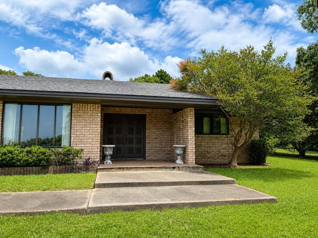 475 Eissman, Leesville, LA 71446