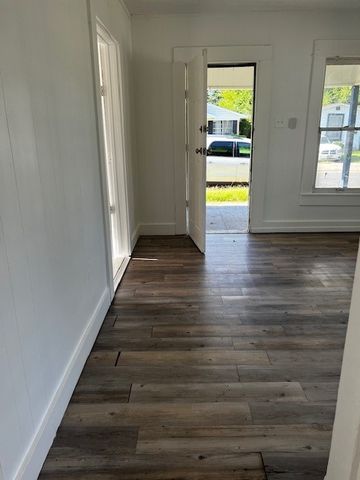 1651 Cox Street, Shreveport, LA 71108