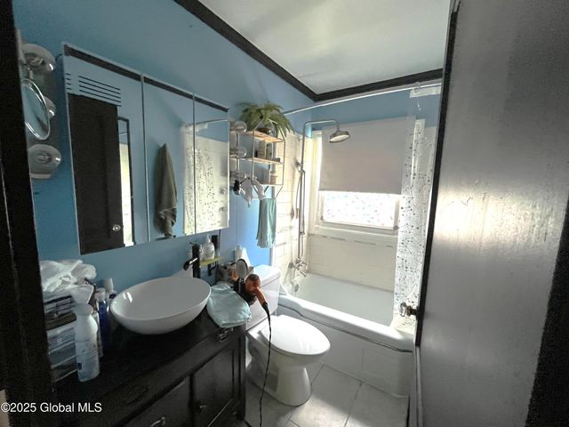 270 Wayne Street, Brunswick, NY 12180