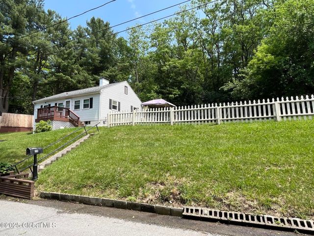 270 Wayne Street, Brunswick, NY 12180