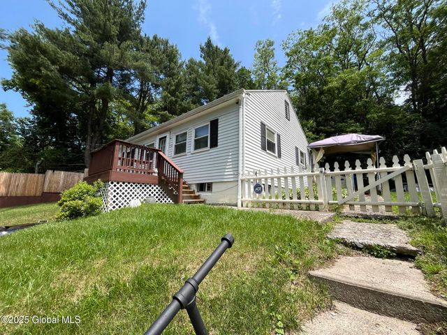 270 Wayne Street, Brunswick, NY 12180