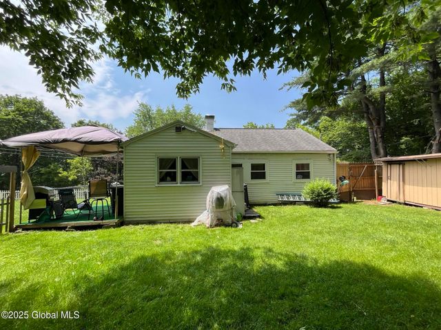 270 Wayne Street, Brunswick, NY 12180