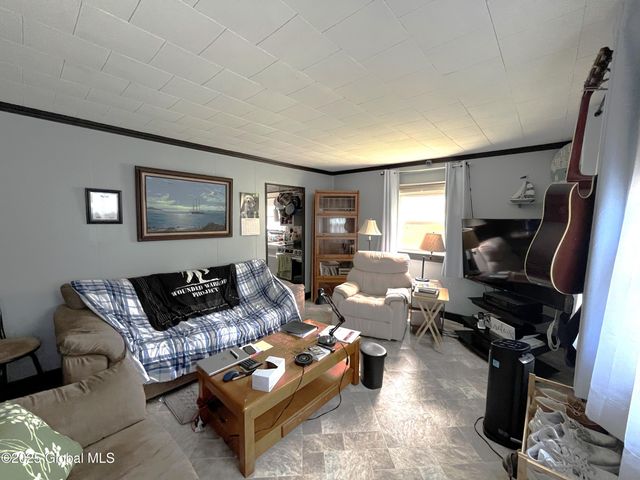 270 Wayne Street, Brunswick, NY 12180