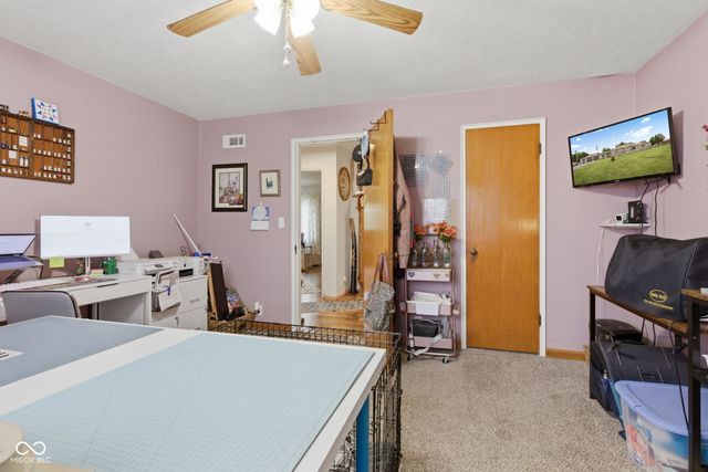 7010 E State Road 28, Elwood, IN 46036