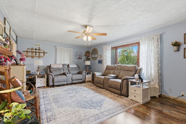 7010 E State Road 28, Elwood, IN 46036