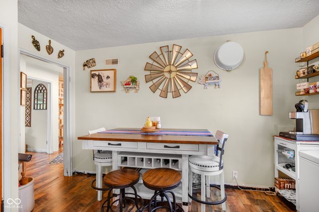 7010 E State Road 28, Elwood, IN 46036