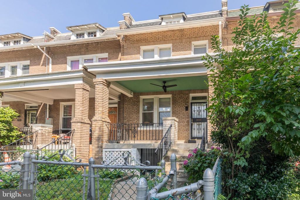 1217 HOLBROOK ST NE, Washington, DC 20002
