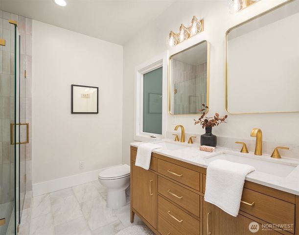 7216 33rd Avenue NW, Seattle, WA 98117