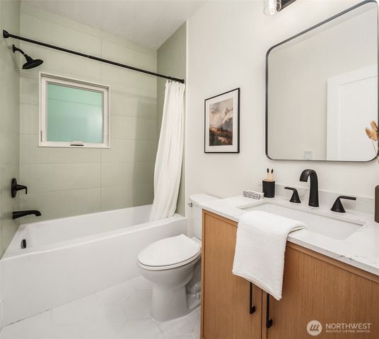 7216 33rd Avenue NW, Seattle, WA 98117