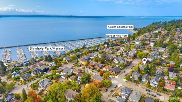 7216 33rd Avenue NW, Seattle, WA 98117